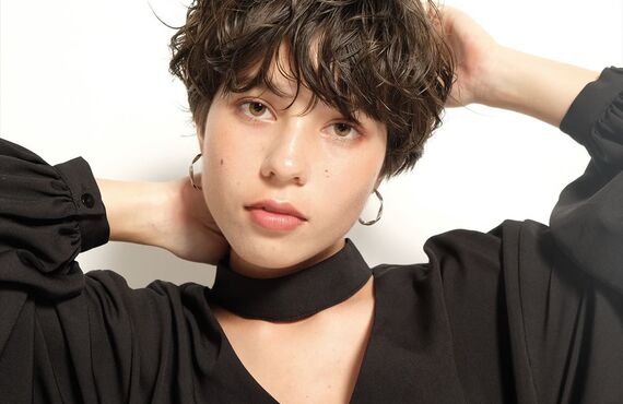 北浦和の美容室でお客様に合ったヘアスタイルへカットしております